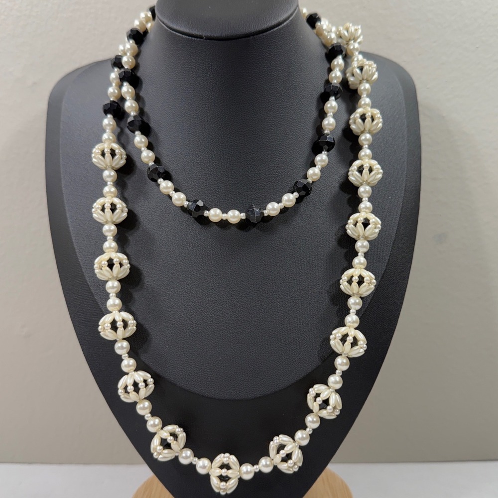 Faux Pearl Beaded Necklace Women 19in Black White Classic Slip On